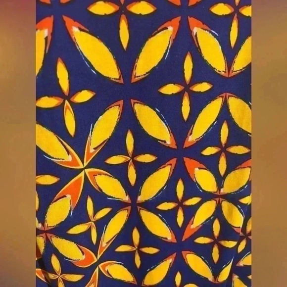 Lularoe short sleeve tshirt mini dress - Picture 4 of 6